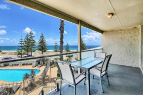 Scarborough Beach Front Resort - Shell Seven